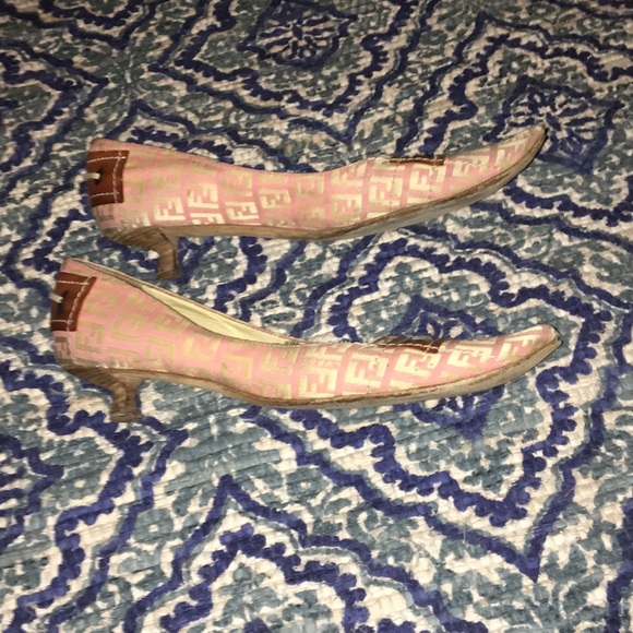 Vintage Fendi logo Satin kitten heel pumps pink 38 - Picture 4 of 8